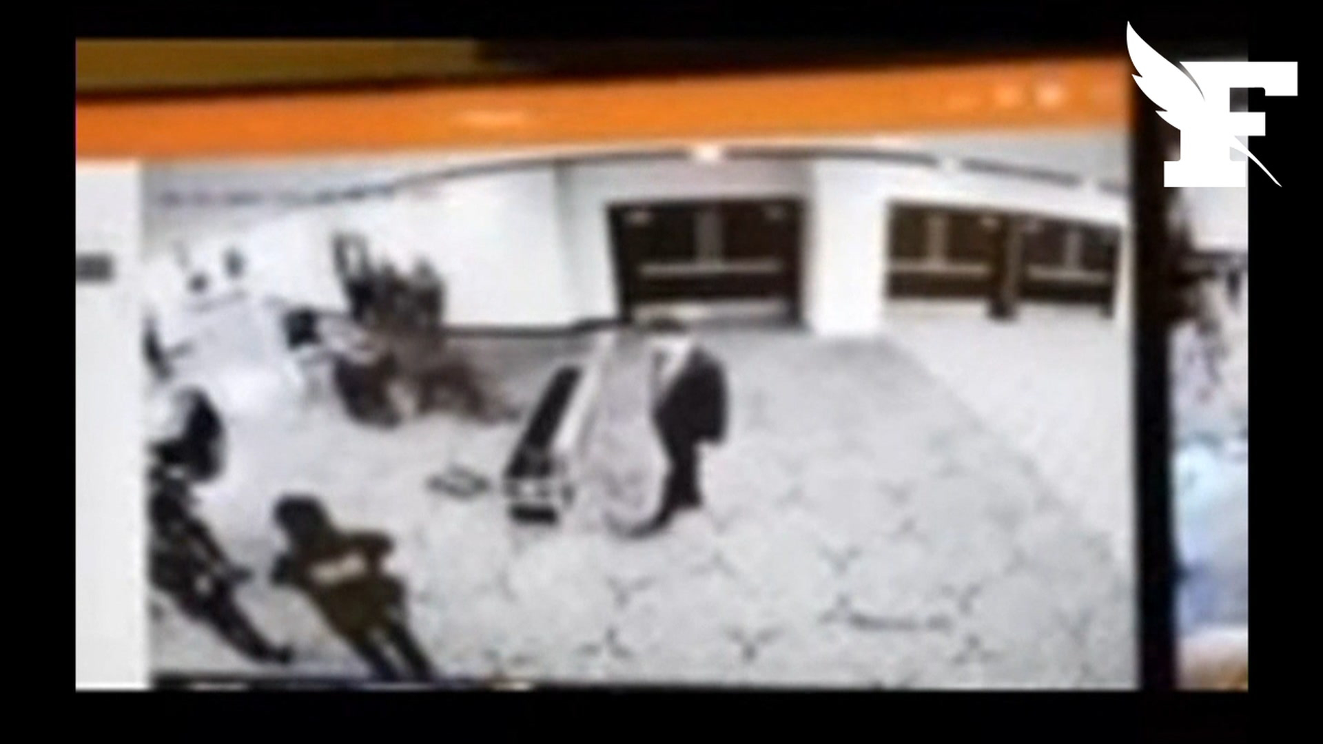 «Un assassin en puissance» : Donald Trump partage les images du tireur tentant de forcer l’entrée du dîner des correspondants de la Maison-Blanche