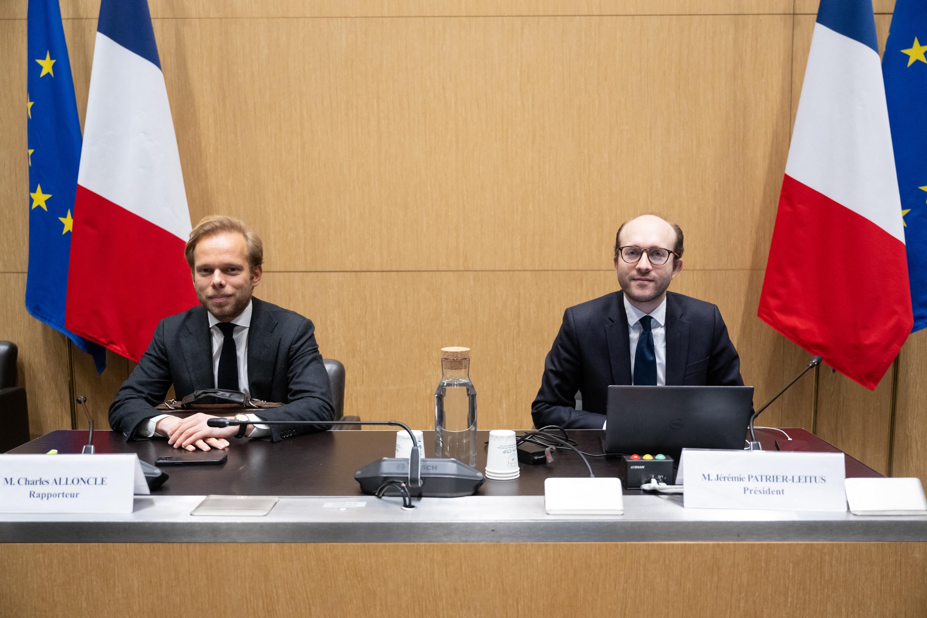EN DIRECT - Audiovisuel public : le président de la commission Jérémie Patrier-Leitus dénonce «l’hypermédiatisation» du rapporteur Charles Alloncle