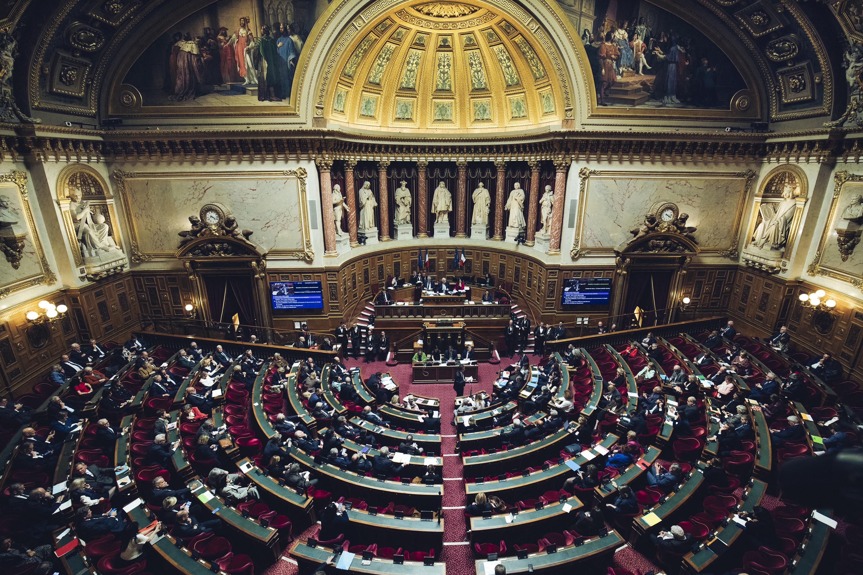 Loi fin de vie : le débat reprend sous haute tension au Sénat