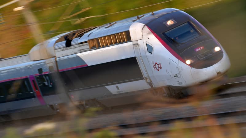 11h30 de retard: la galère des passagers d'un train Hendaye-Paris bloqués après une rupture de caténaire