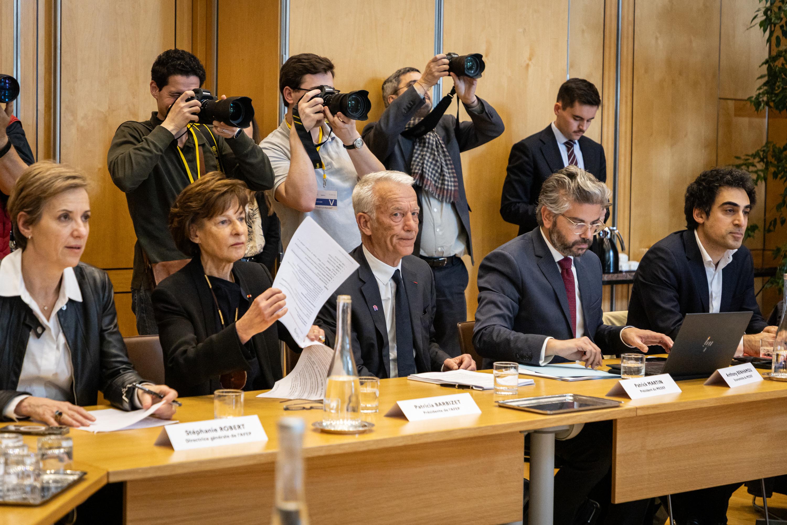 Les pistes du gouvernement pour répondre à la crise inquiètent les chefs d’entreprise
