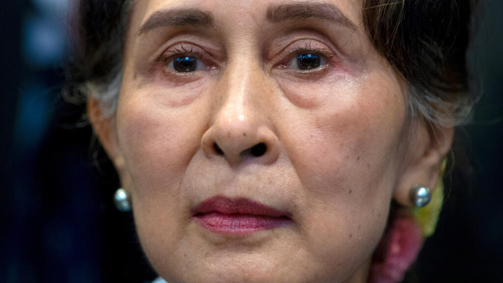 Birmanie: Aung San Suu Kyi purgera le reste de sa peine assignée à résidence