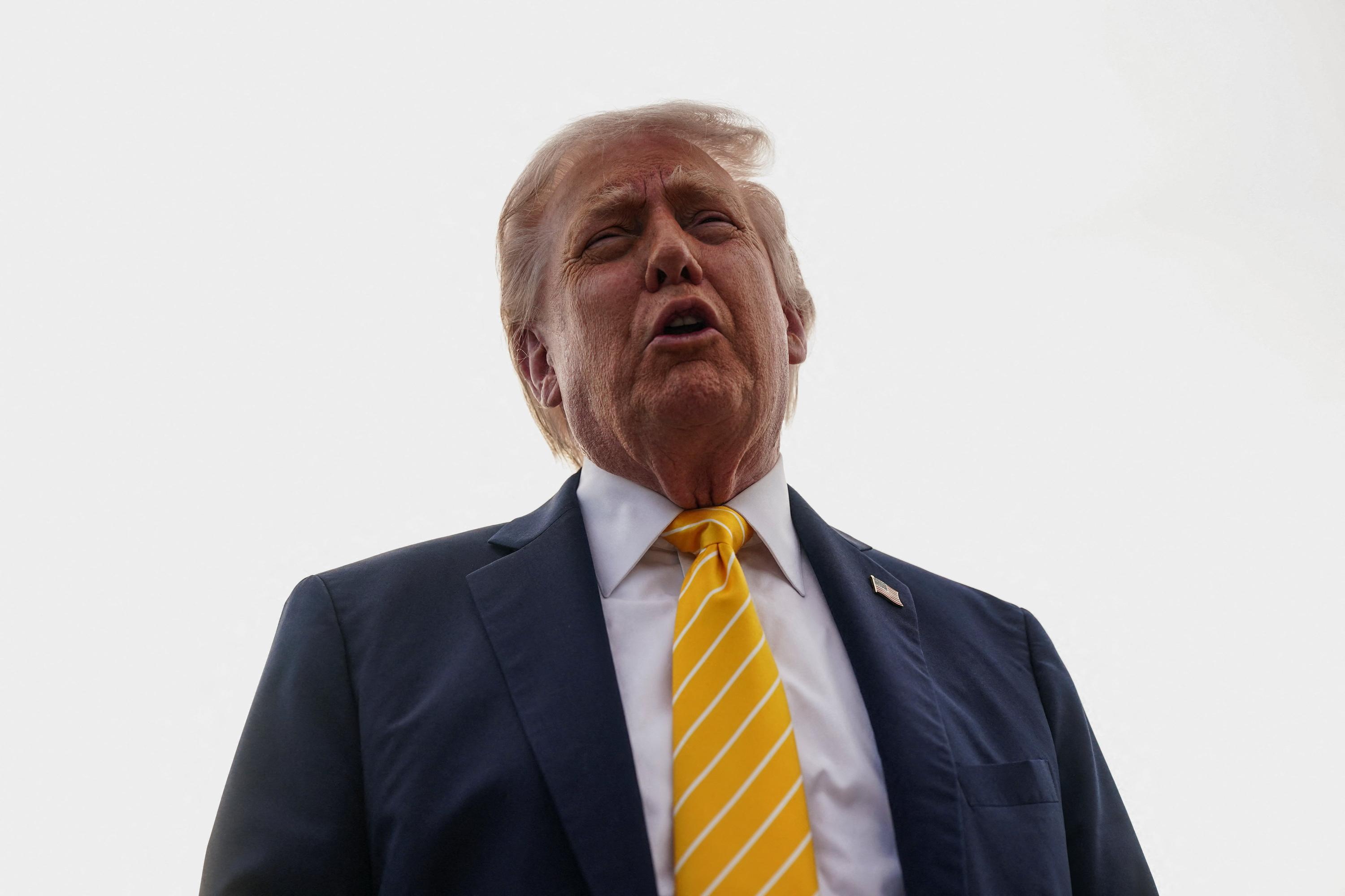 EN DIRECT - Guerre au Moyen-Orient : Donald Trump lance une opération pour débloquer le détroit d’Ormuz, l’Iran menace d’attaquer l’armée américaine