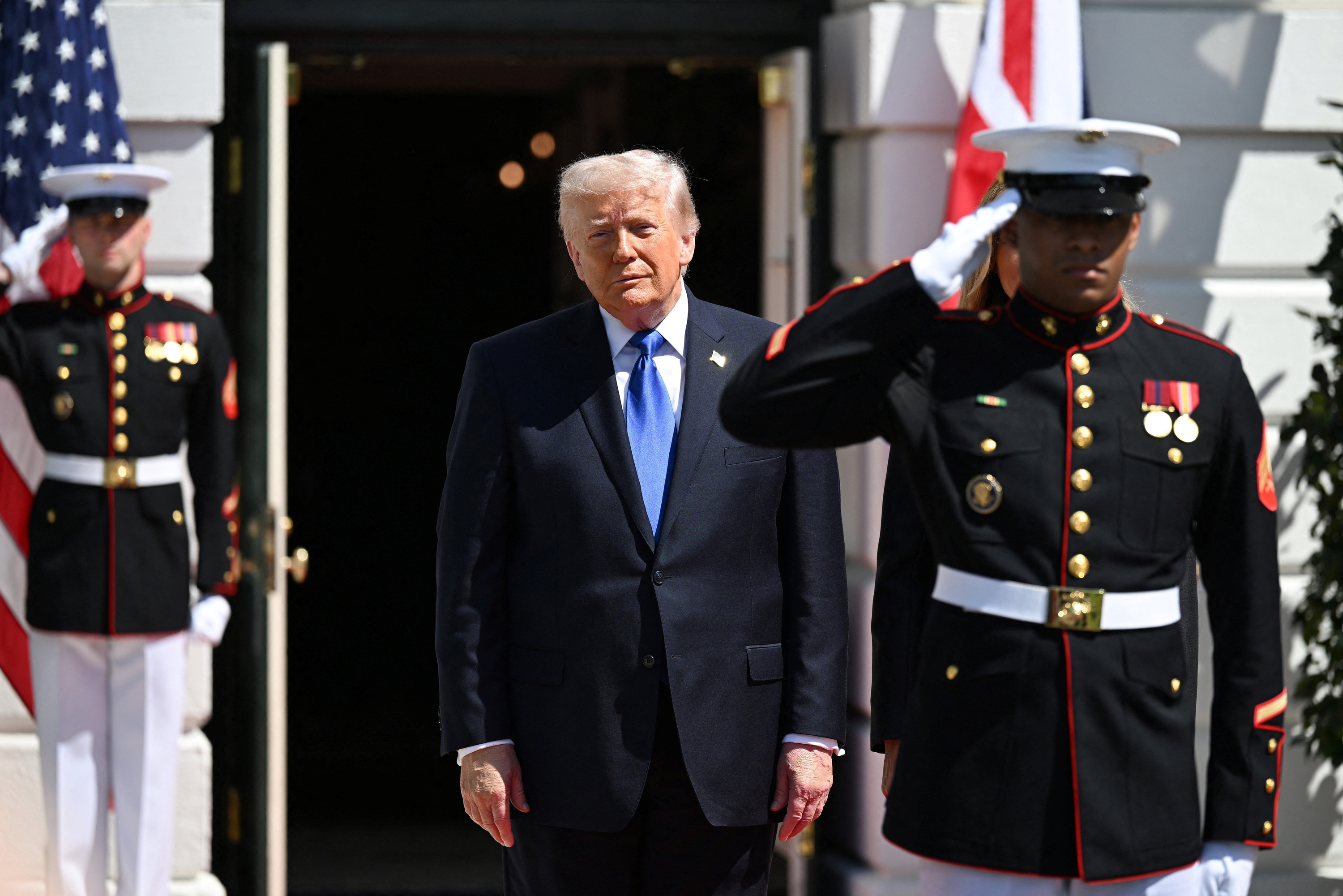 Guerre au Moyen-Orient : Trump attaque encore Merz et l’exhorte à «passer moins de temps à interférer» dans le dossier iranien