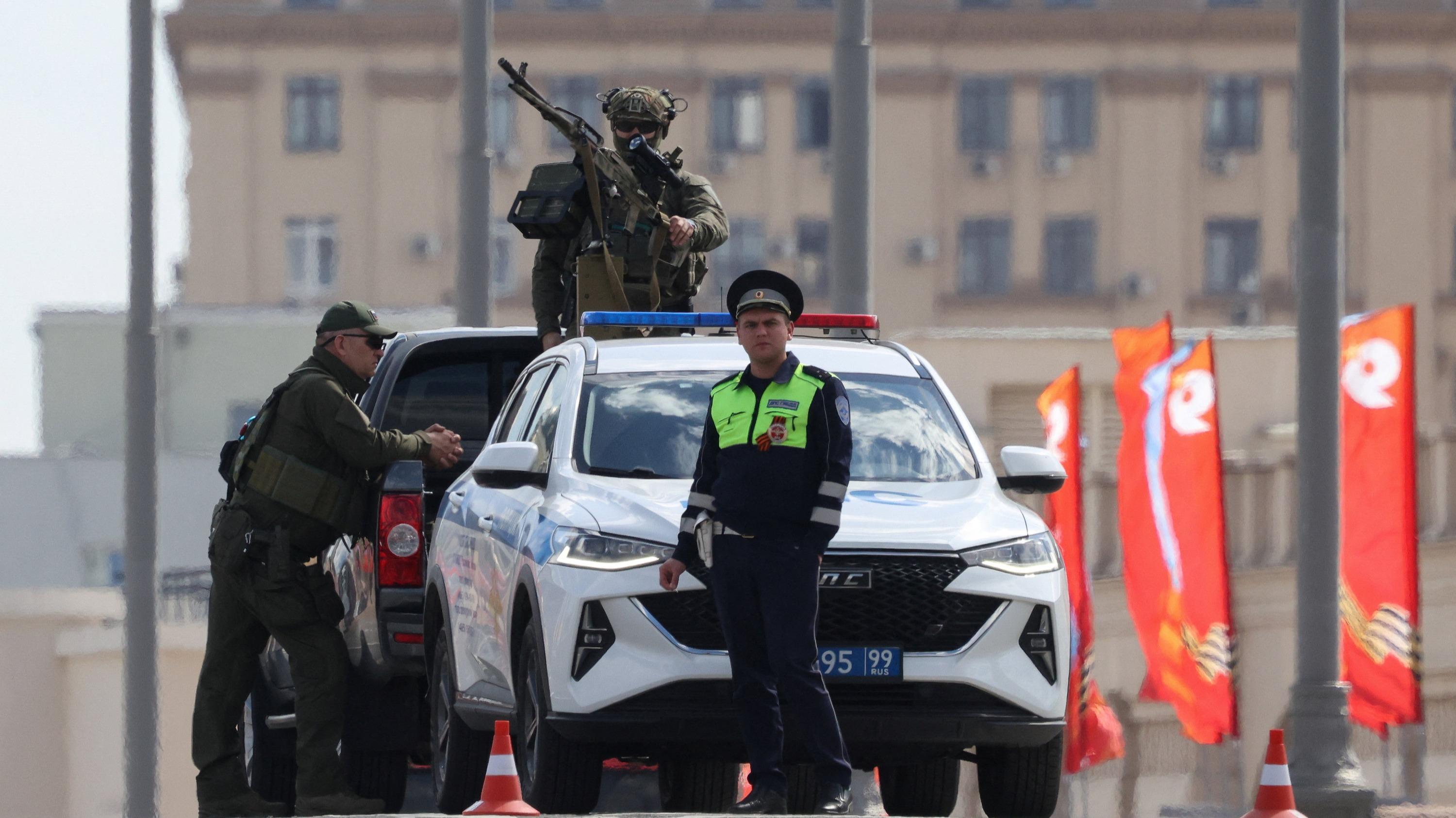 Menace de drones ukrainiens, tensions au sein des élites russes... Moscou sous haute sécurité à l’occasion d’une parade du 9 Mai réduite a minima