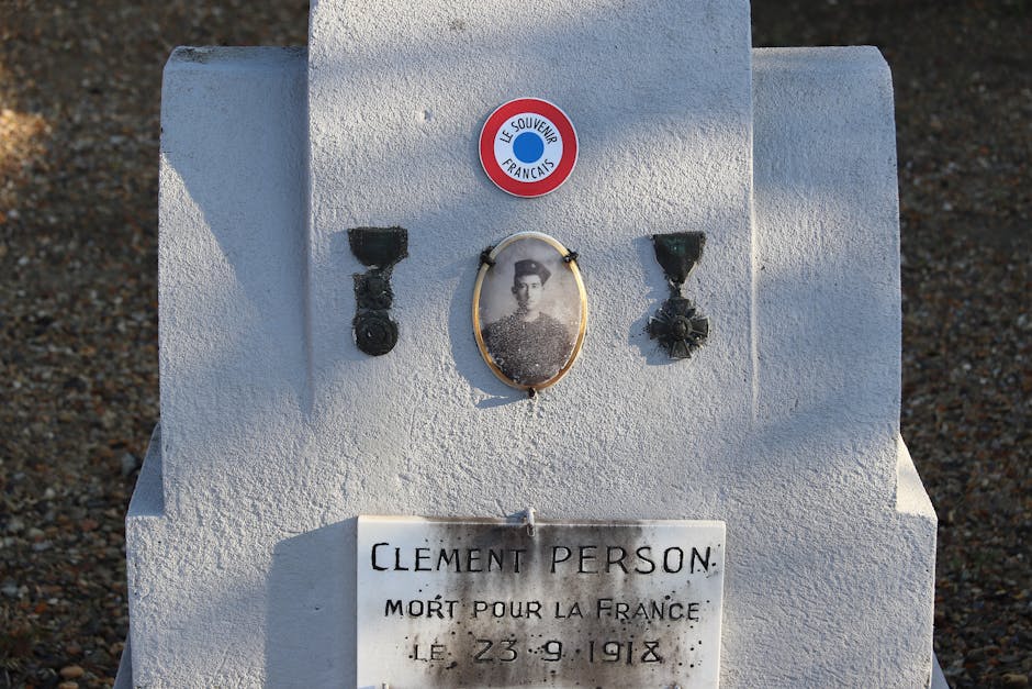 EN DIRECT - La France rend un hommage national à Florian Montorio, Casque bleu français tué au Liban
