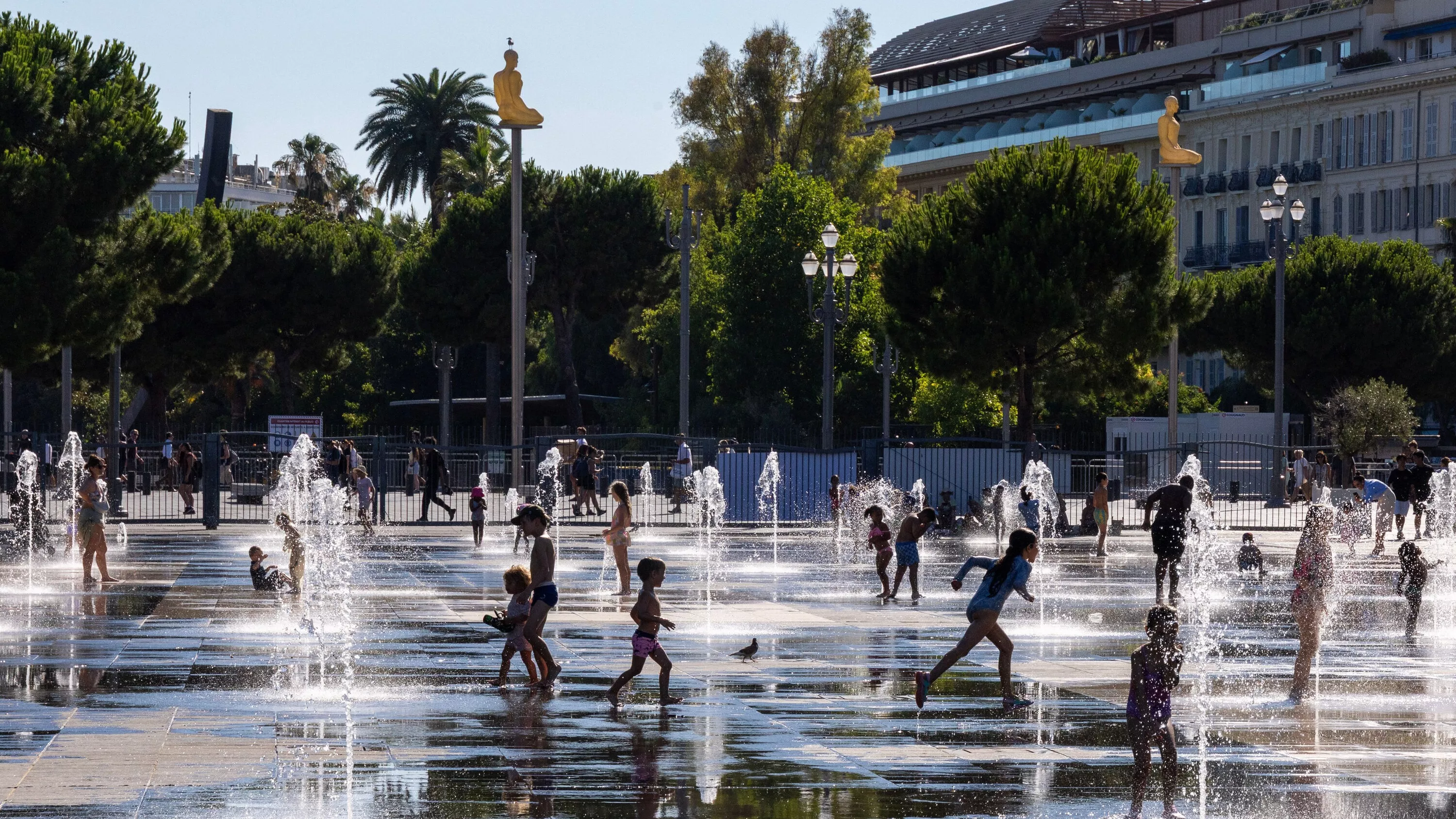 40,5 °C à Marseille-Marignane, 41,4 °C à Cahors... Déjà la troisième canicule de l’année en France