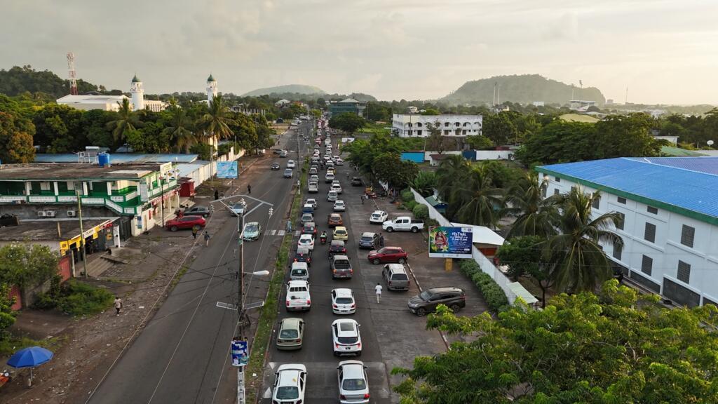 Comores: grève illimitée des chauffeurs et commerçants contre la hause des prix des carburants