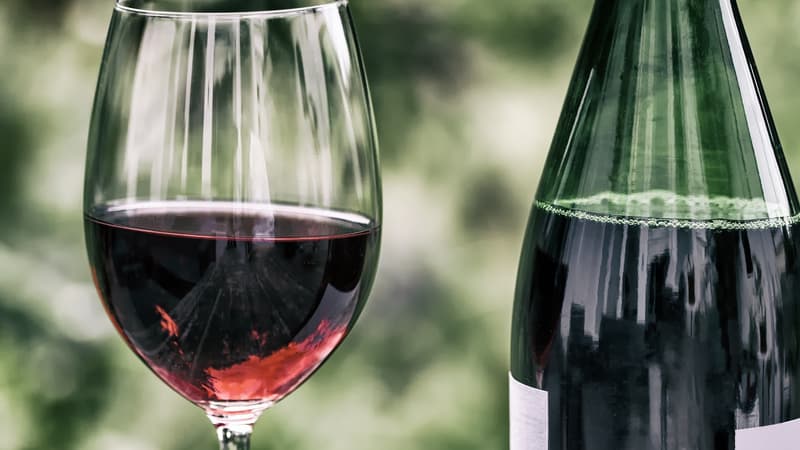 Elle a reculé de 14% depuis 2018: la consommation mondiale de vin a encore baissé en 2025, même en France