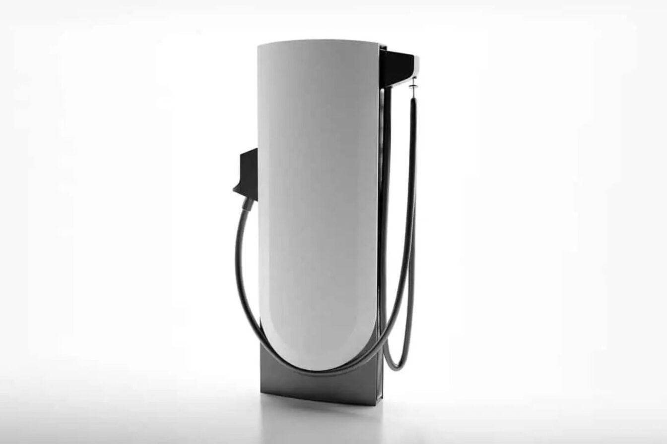 Tesla dévoile le Basecharger : pourquoi ce nouveau chargeur est bien moins puissant qu’un Supercharger ?