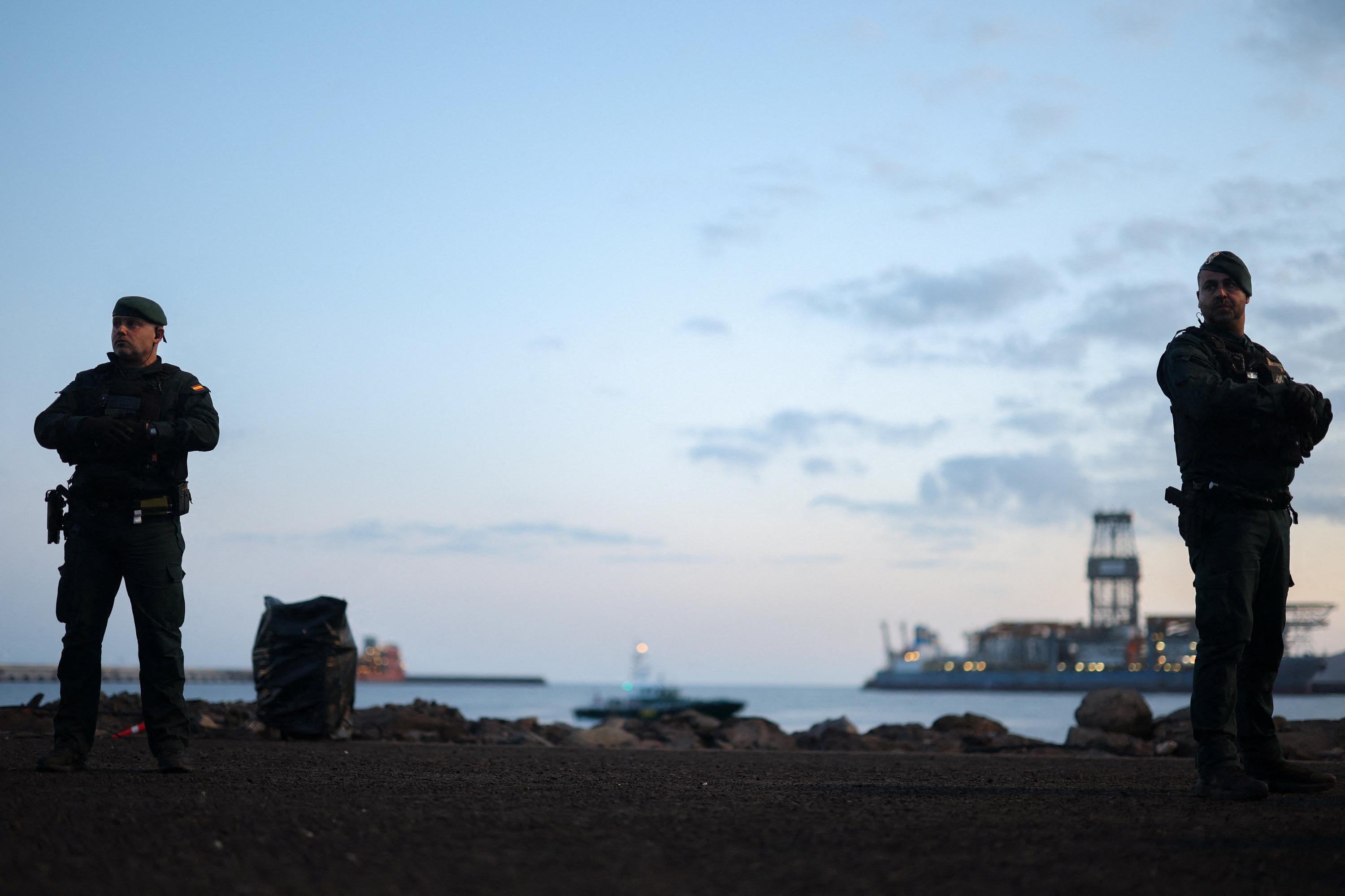 EN DIRECT - Hantavirus : le MV Hondius s’approche des côtes de Tenerife aux Canaries