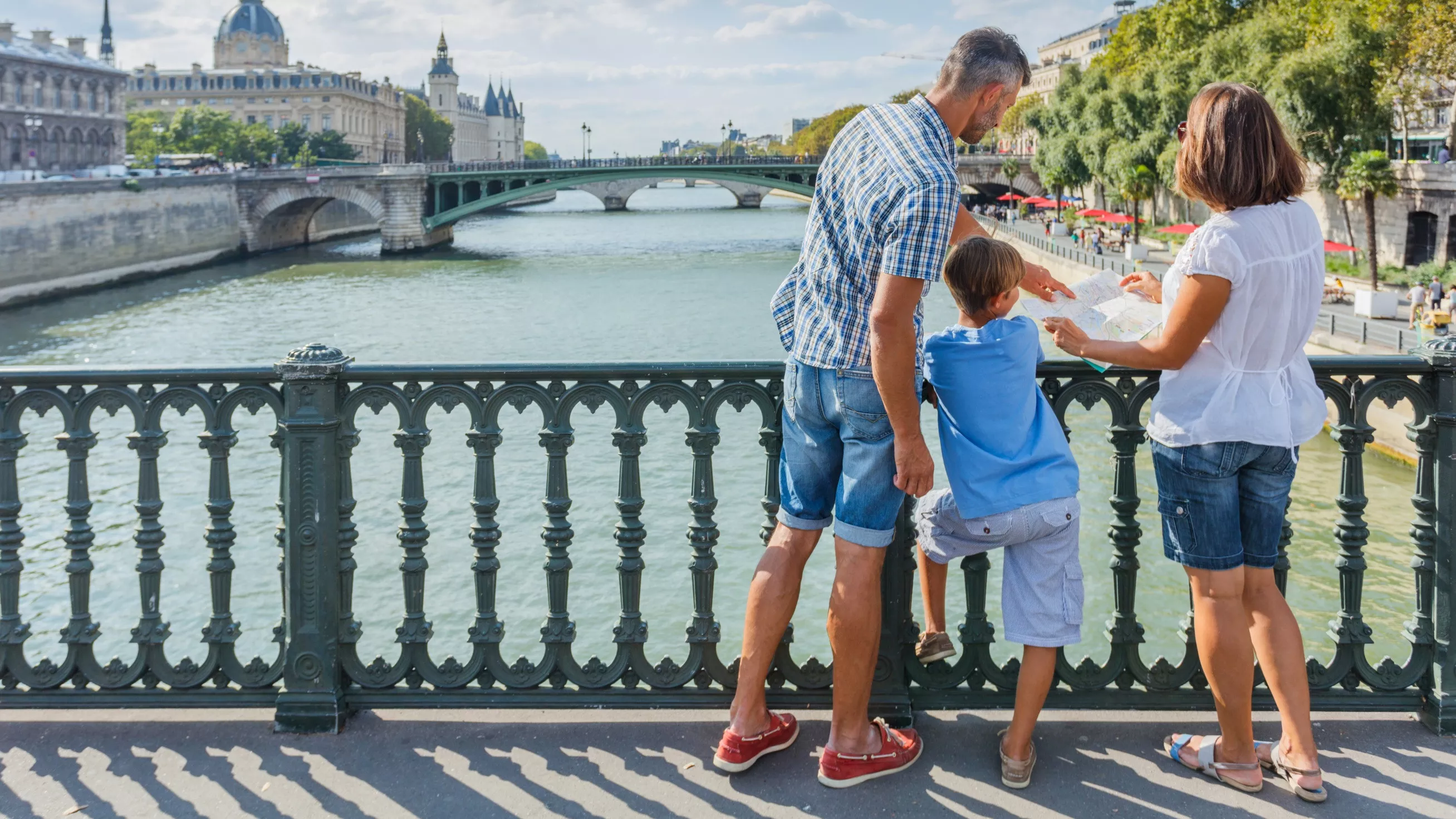67 % des parents disent manquer de moyens pour avoir un enfant de plus