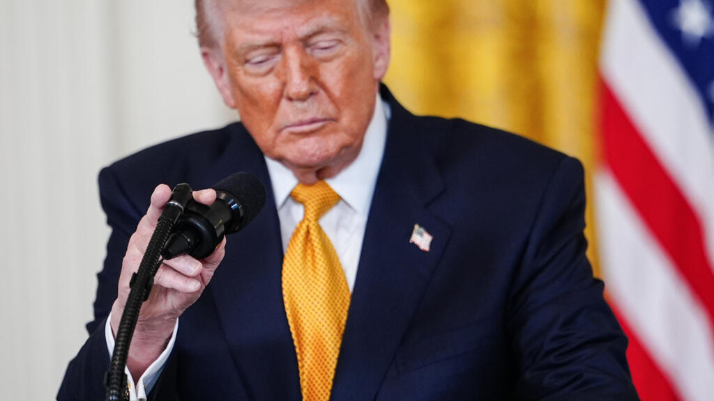 États-Unis: un tribunal invalide les droits de douane temporaires de 10% voulus par Donald Trump