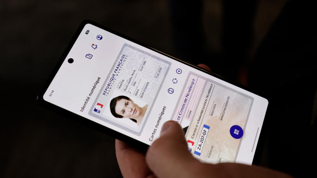 France: un mineur de 15 ans soupçonné d'être le hackeur derrière la fuite massive de données d'identité