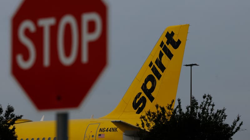 Étranglée par la flambée du carburant, la compagnie aérienne américaine Spirit Airlines arrête ses activités