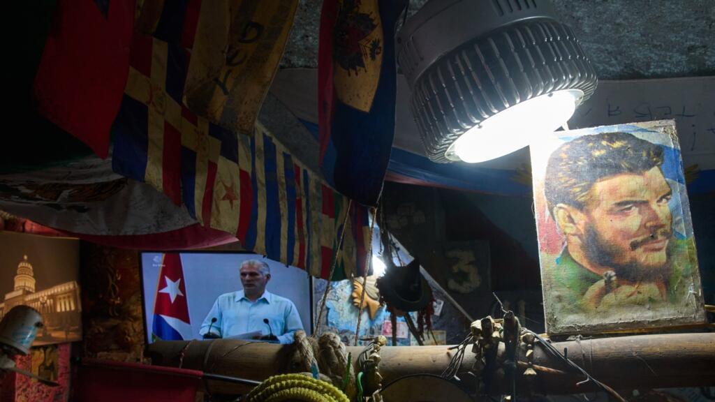 Crise à Cuba: l'exaspération populaire ébranle les fondations du régime castriste