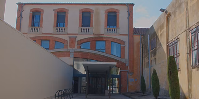A Elne, dans les Pyrénées-Orientales, le maire d’extrême droite débaptise le cinéma René-Vautier, nom jugé trop « politique »