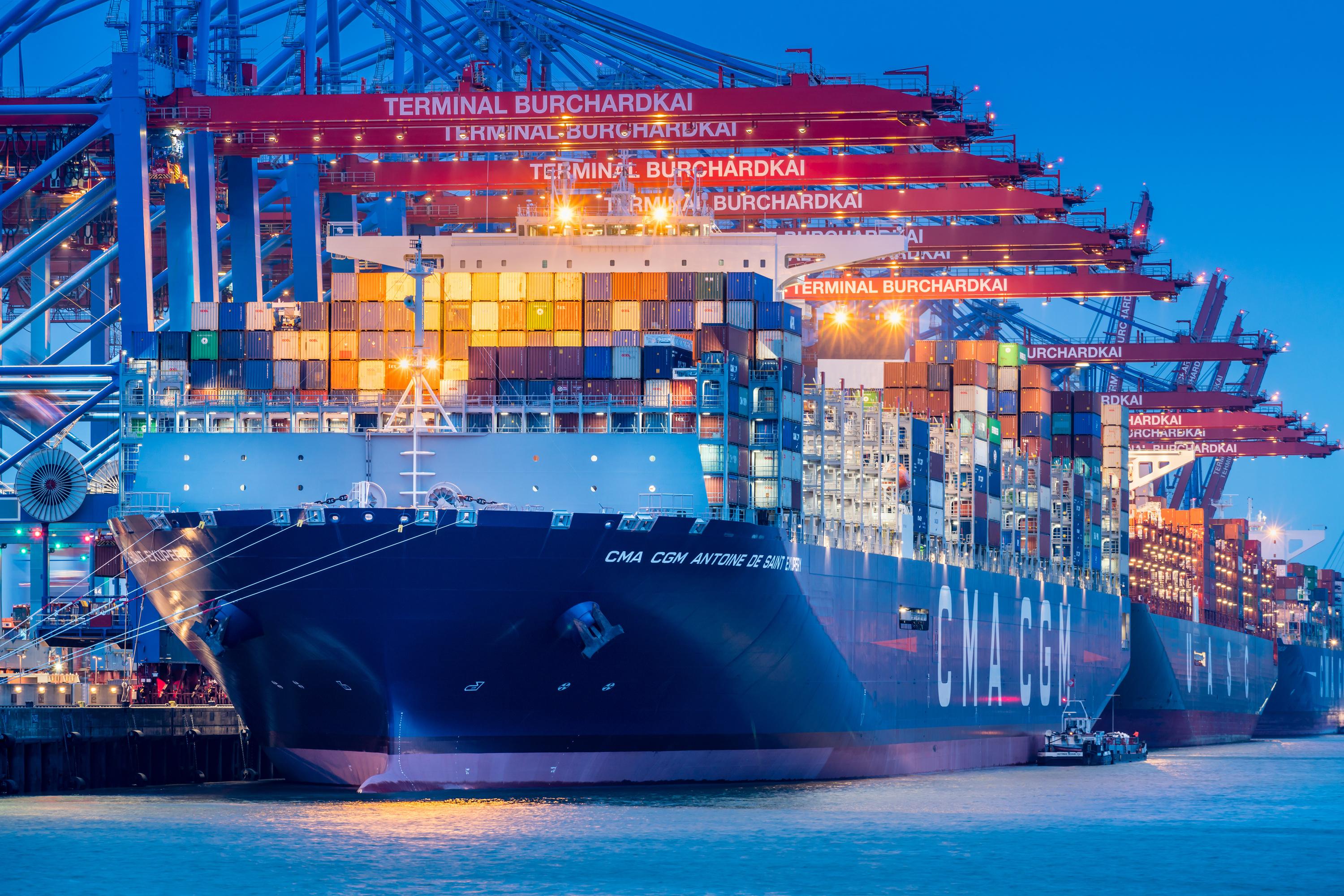 Guerre au Moyen-Orient : un porte-conteneurs du français CMA CGM attaqué mardi dans le détroit d'Ormuz