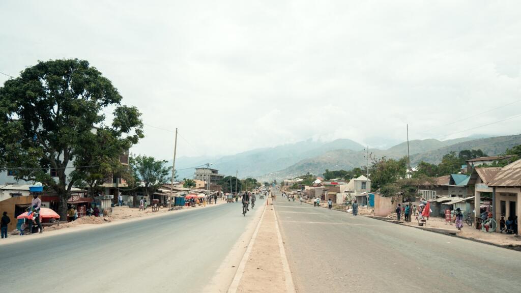 Est de la RDC: le gouverneur intérimaire du Sud-Kivu décrète la suspension du trafic entre Bukavu et Uvira