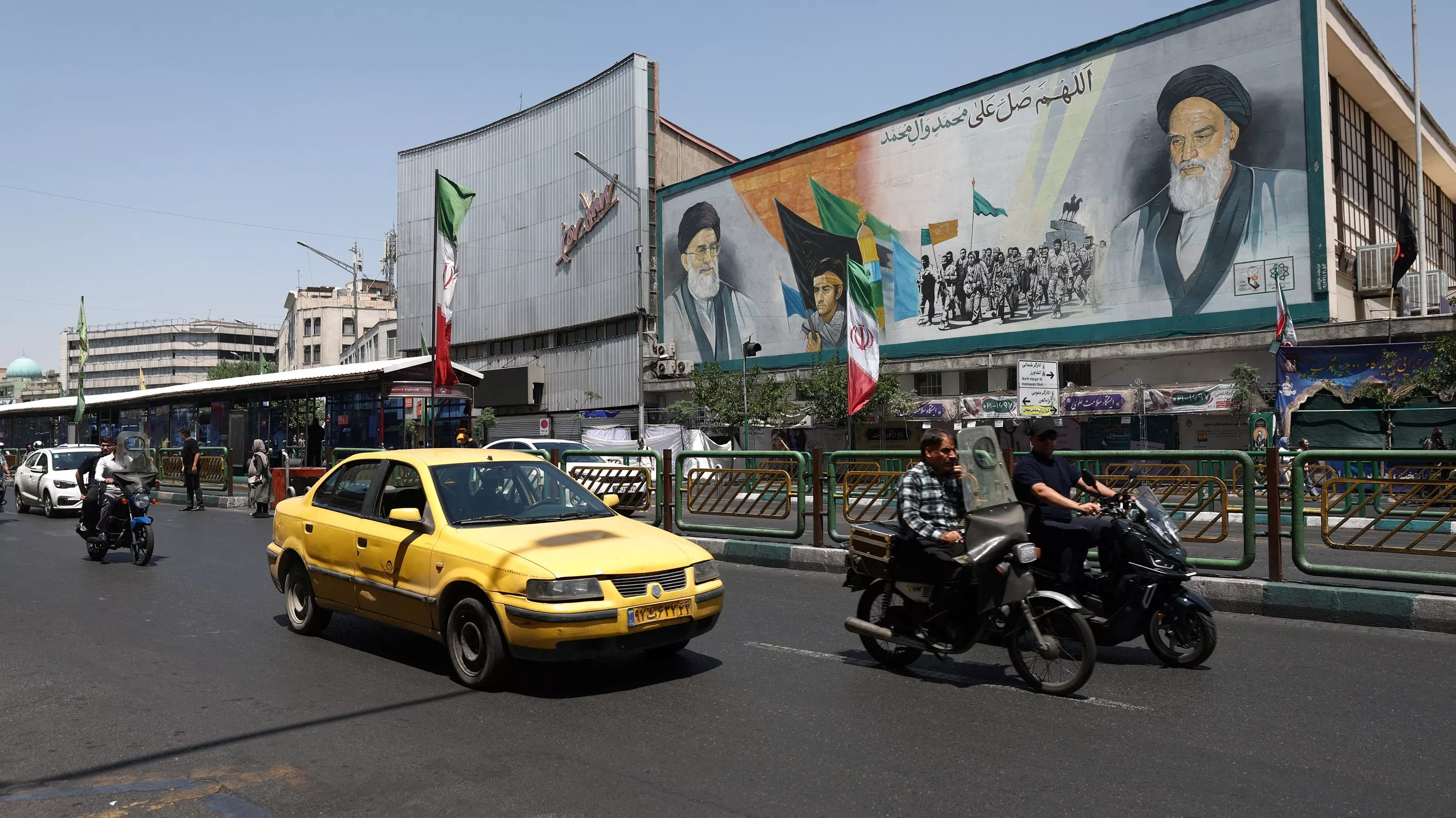 Après une brusque montée des tensions, Donald Trump menace l’Iran