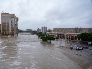 Après la canicule, les orages… pourquoi le combo sécheresse-pluies intenses augmente le risque d’inondations dans la région ?