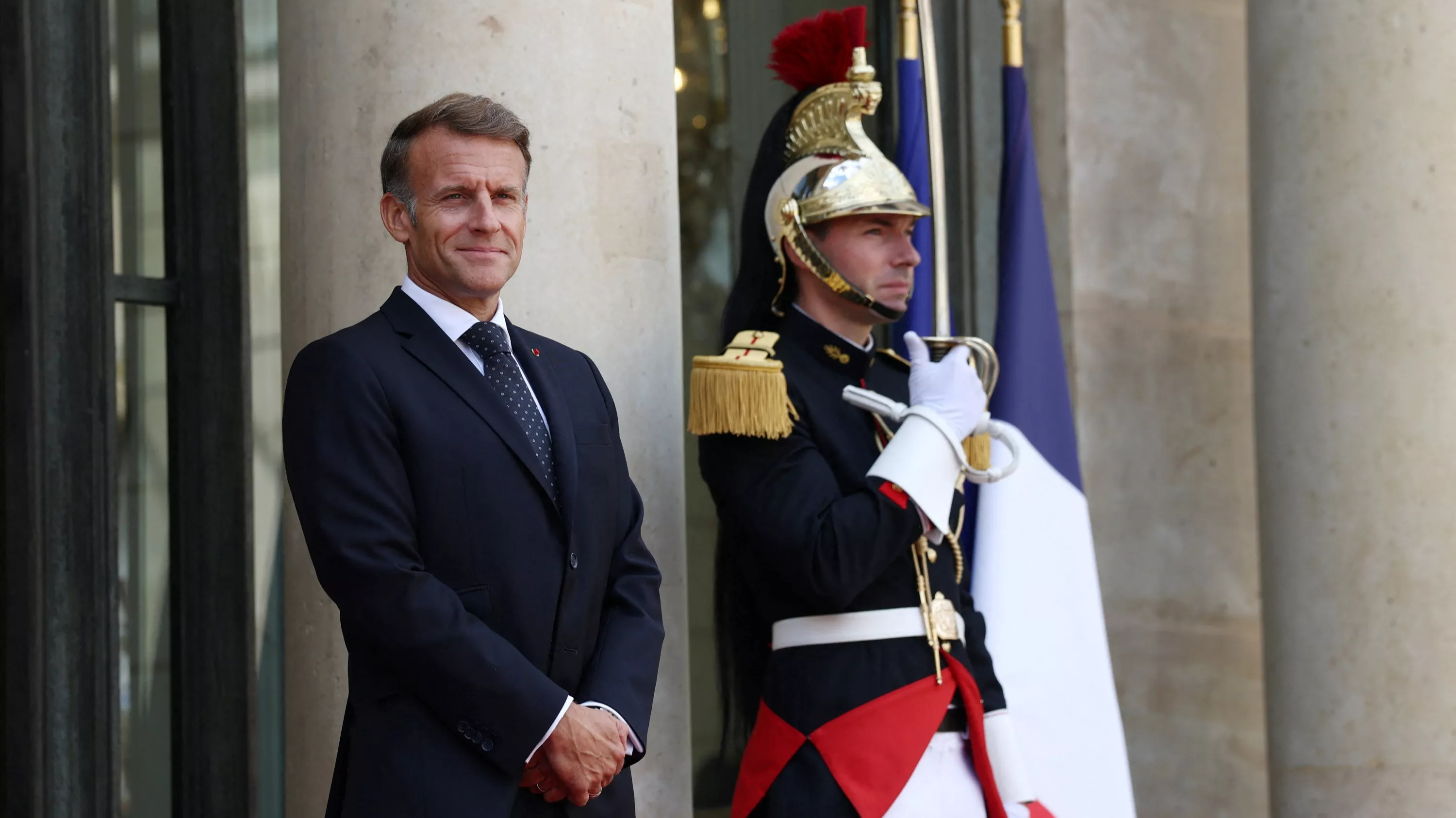 Après la censure du Conseil constitutionnel, le nouveau plan d’Emmanuel Macron pour interdire les réseaux sociaux aux jeunes ados