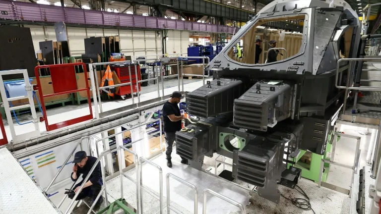 Après le TGV, c'est à Belfort qu'Alstom va produire une nouvelle génération de locomotives pour remplacer le diesel