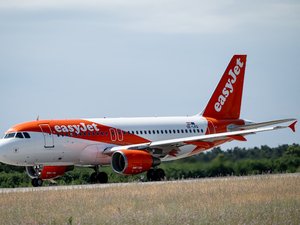 Attention si vous prévoyiez de partir avec Easyjet : les hôtesses et stewards menacent de faire grève… et ça pourrait être long