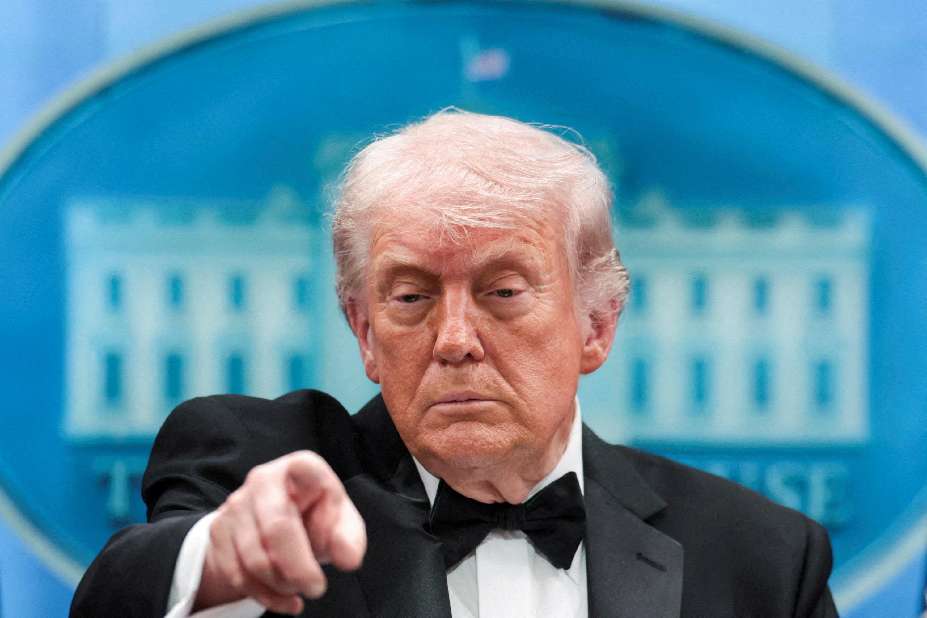 EN DIRECT - Guerre au Moyen-Orient : Donald Trump se préparerait à prolonger le blocus du détroit d’Ormuz