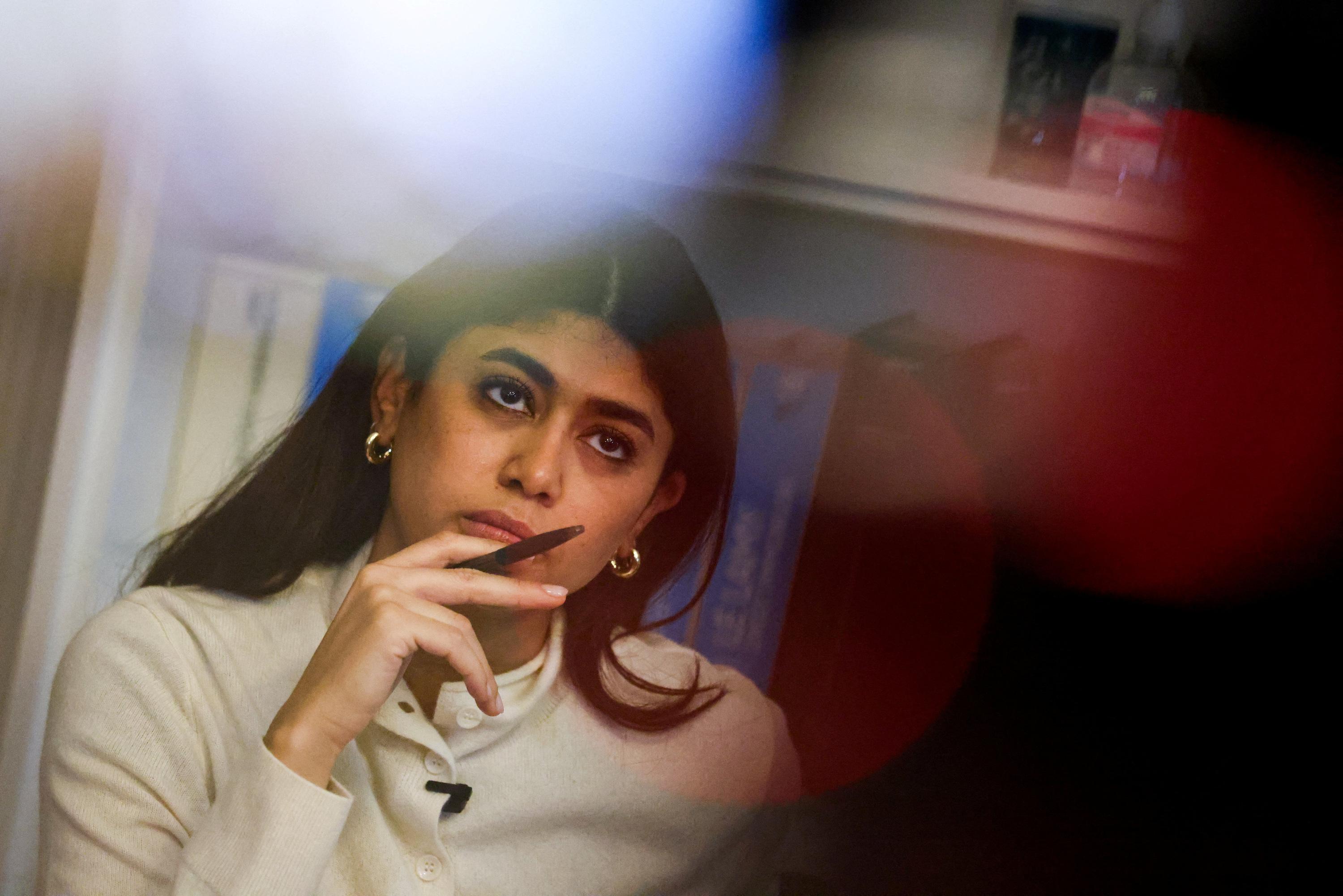 «Il n’explique pas pourquoi il ne réagit pas» : le Parlement européen épinglé pour son inaction depuis deux ans face au cas Rima Hassan