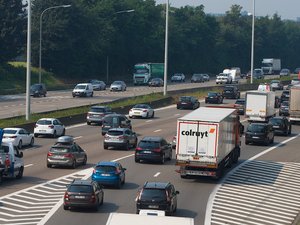Bison Futé voit rouge et noir : à quoi s’attendre sur les routes en ce week-end du 15 août ? Nos conseils pour éviter les bouchons