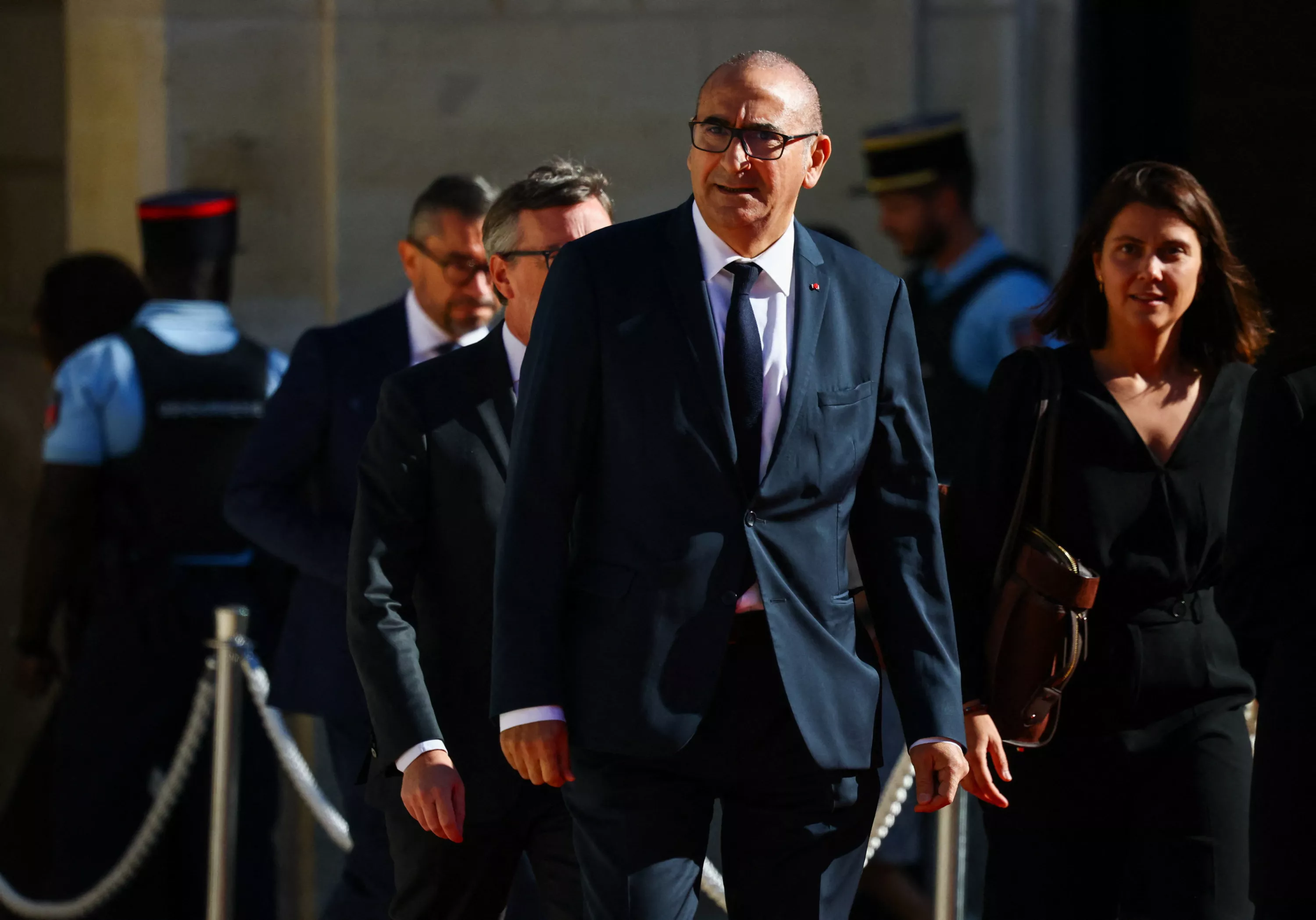 Blocus des lycées : le ministre de l’Intérieur dénonce des actions qui s’apparentent à «des violences urbaines»