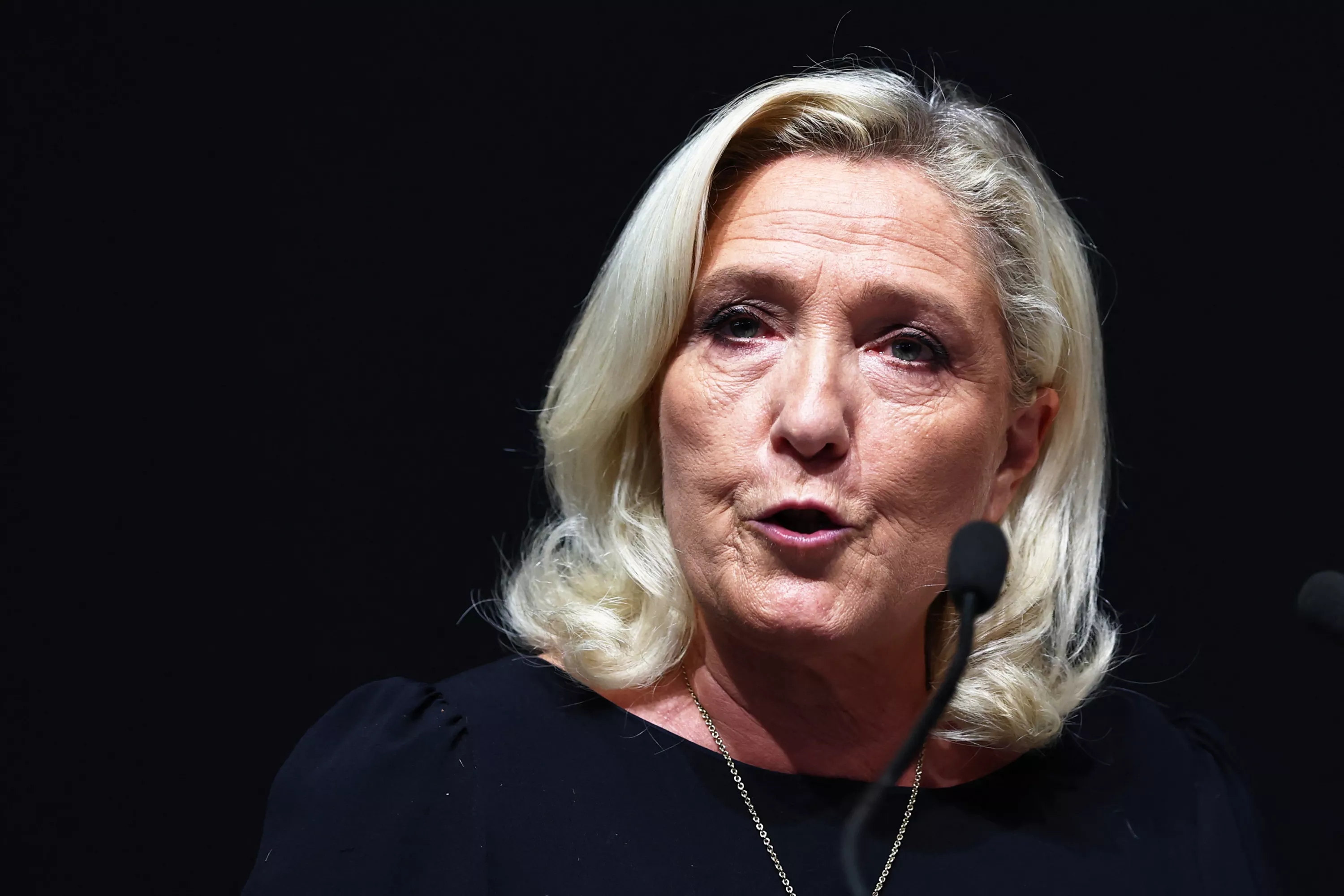 Budget : avec 2027 en tête, le RN veut éviter la politique de la terre brûlée