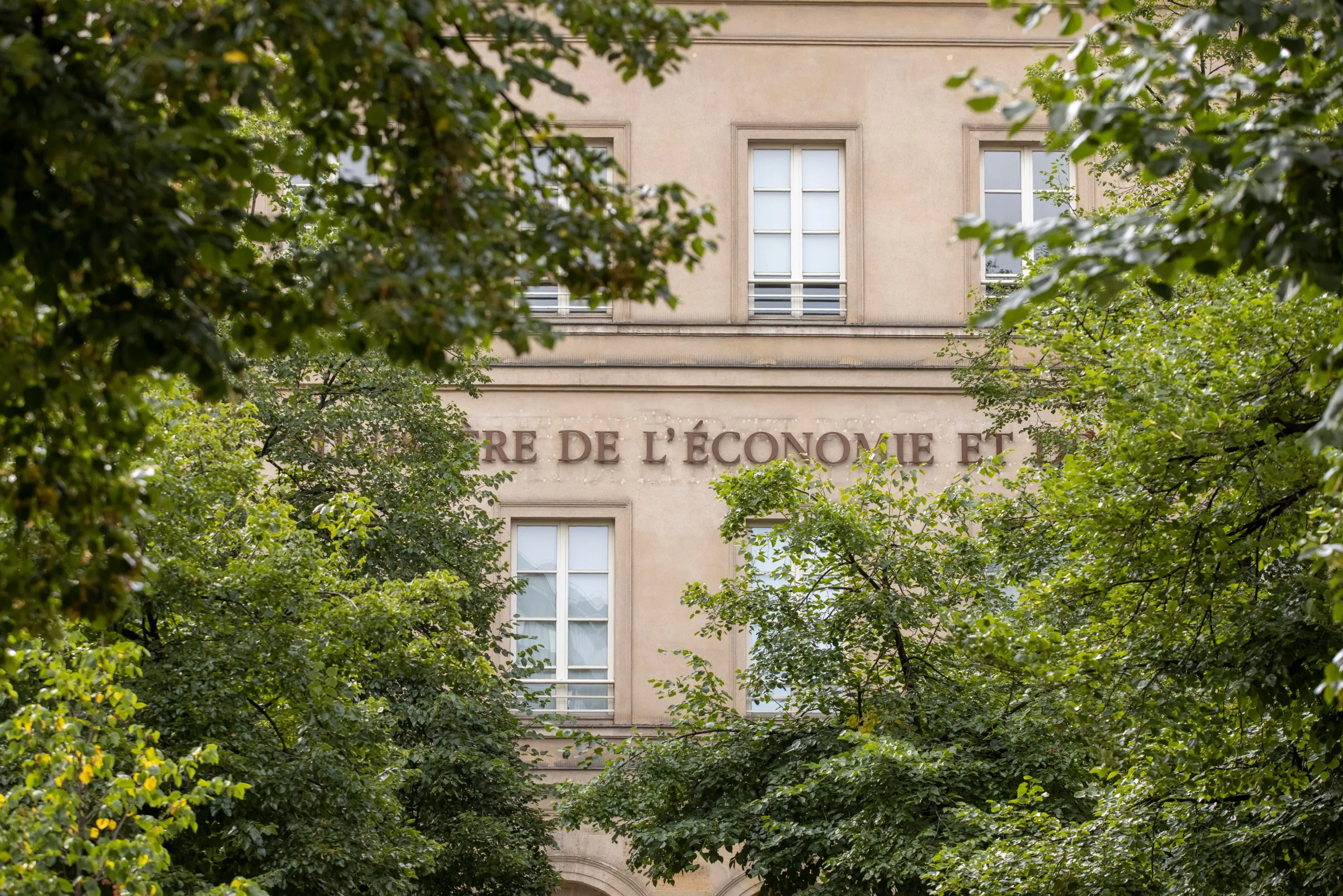 Budget : le gouvernement révise sa prévision de croissance à 0,5 % en 2026 et 1 % en 2027