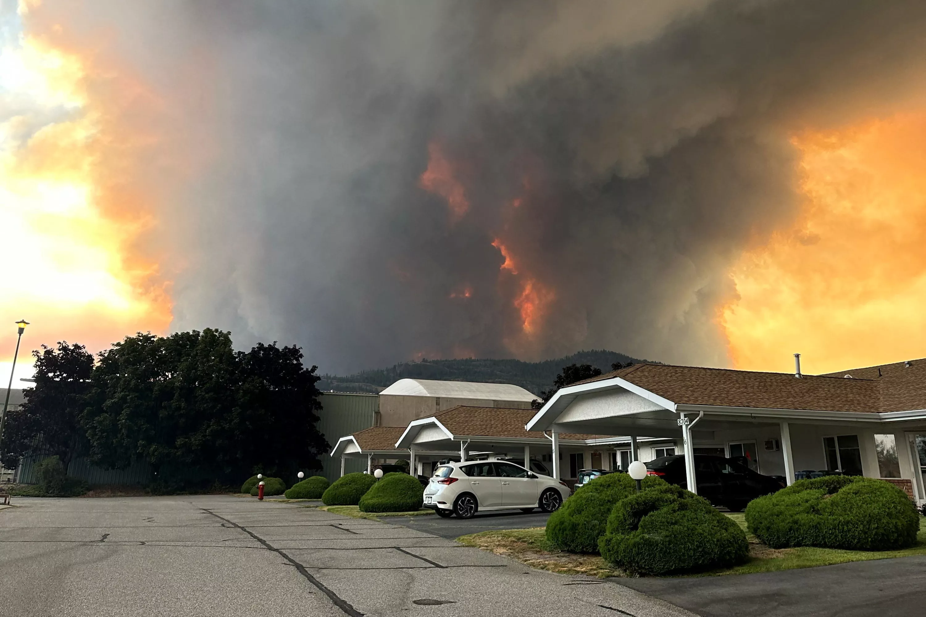 Canada: 20.000 évacués suite à un mégafeu de forêt, l’état d'urgence déclaré