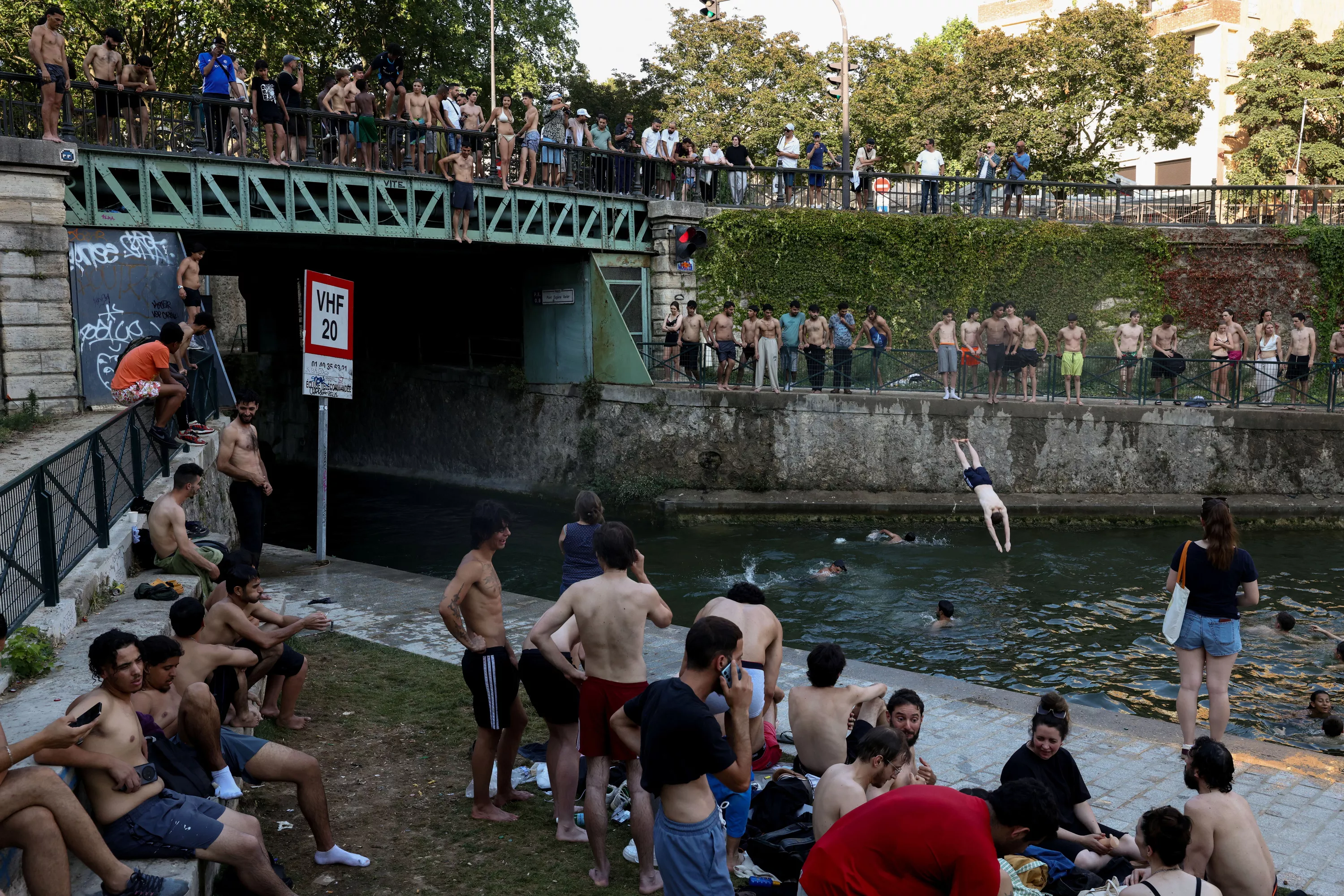 Canicule : le bilan des décès par noyade s’élève à «plus de 90» depuis le 19 juin, selon la ministre des Sports