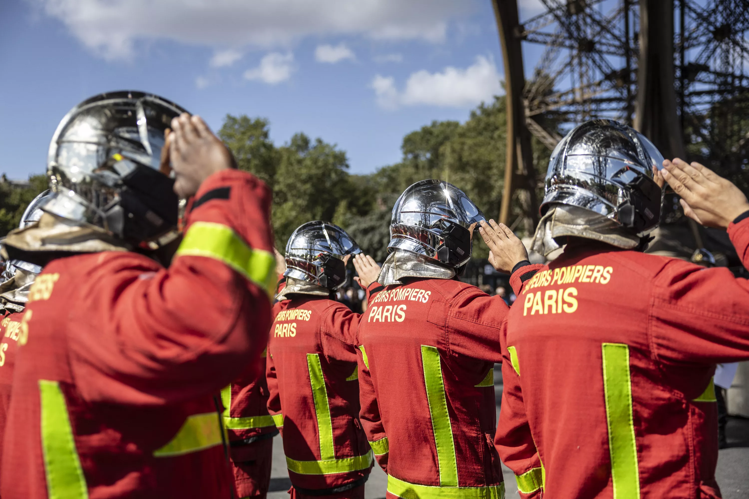 Canicule : les traditionnels bals des pompiers annulés à Paris