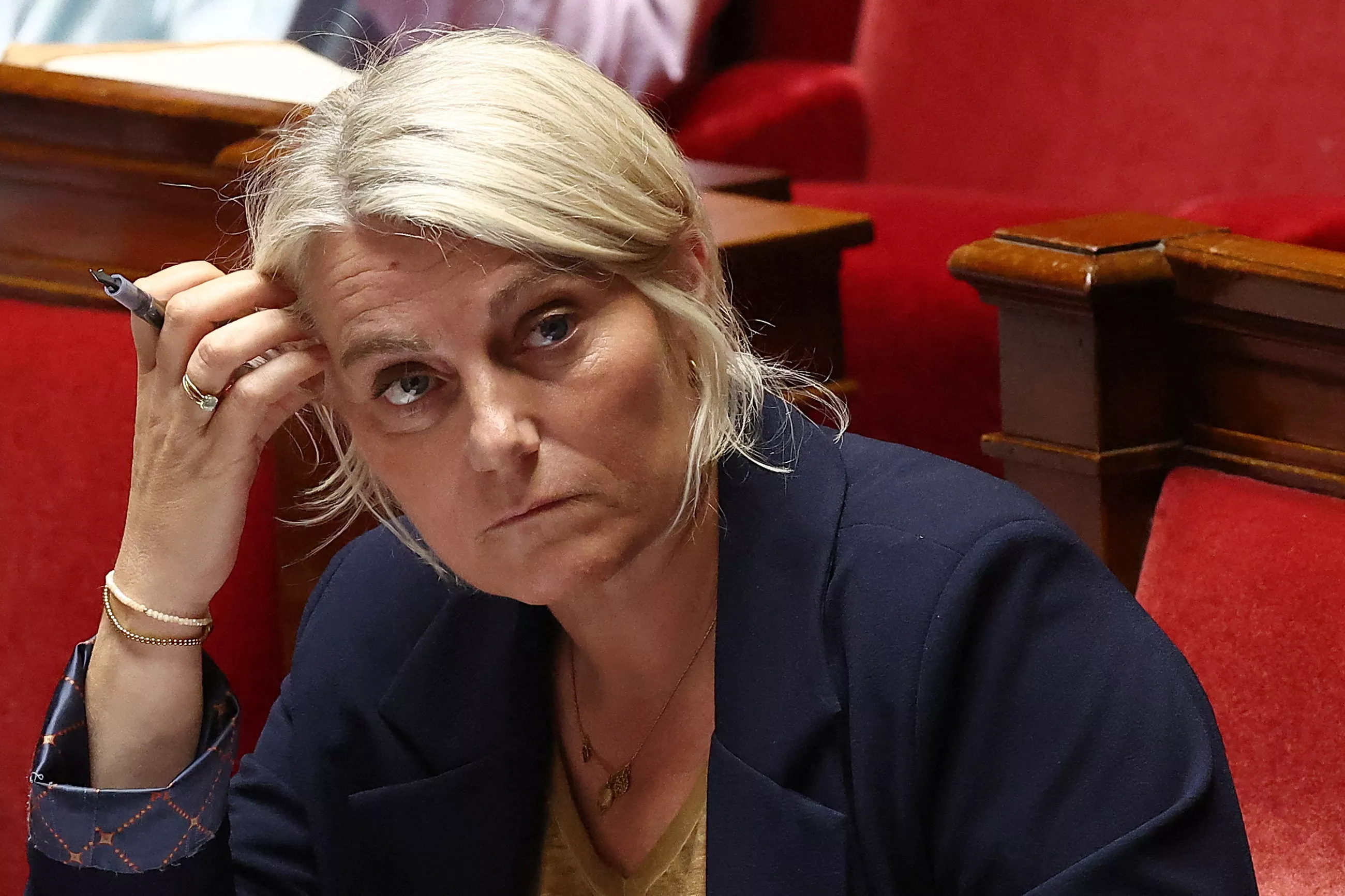 Canicule : «On observe un nombre de décès supérieur à la normale» affirme la ministre de la Santé Stéphanie Rist, avec «un effet retard» attendu