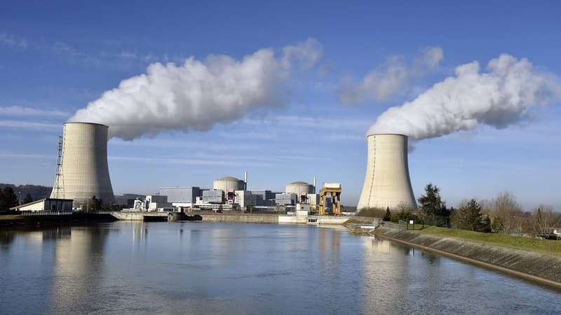 Canicule: trois réacteurs nucléaires du Rhône, de la Garonne et de la Meuse mis à l'arrêt, huit autres