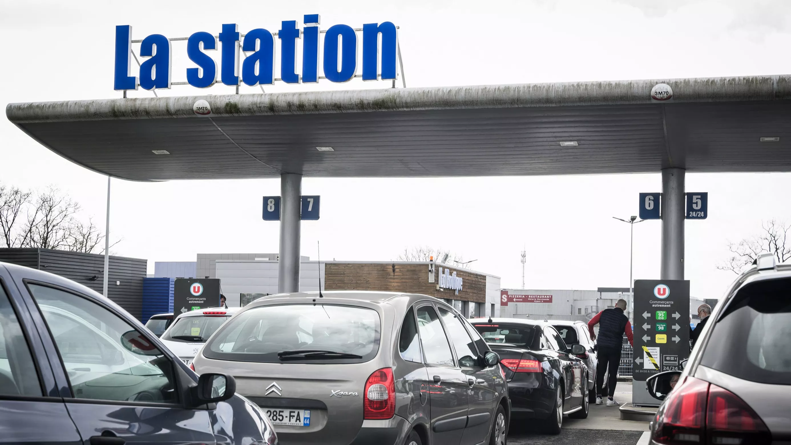 Carburants : les certificats d’économies d’énergie accentuent-ils la flambée des prix à la pompe ?