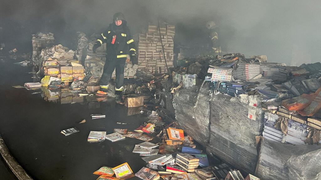 «Cela détruit le pays»: en Ukraine, les frappes russes ciblent les livres et les manuels scolaires
