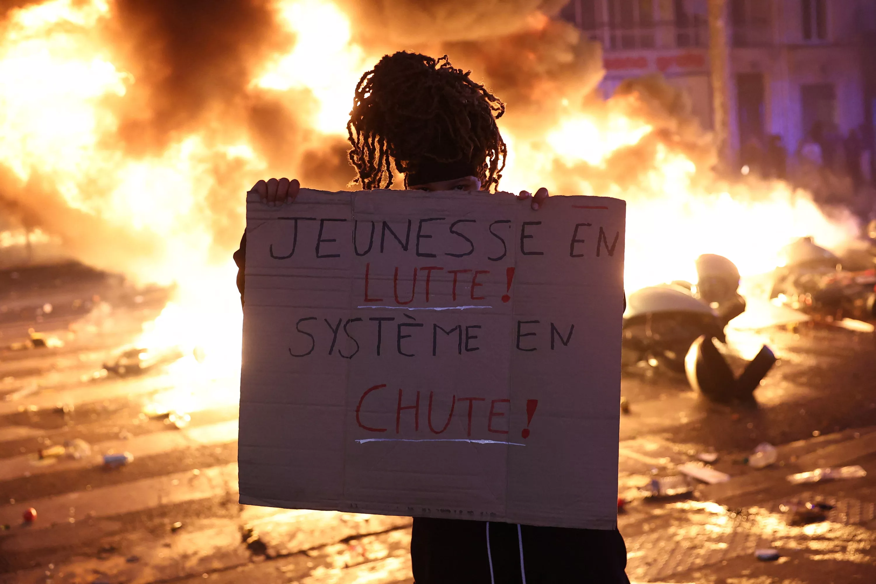 «Chaos», «casseurs déterminés», «pourrissement»… La classe politique condamne la violence des manifestations mais ne s’accorde pas sur les causes