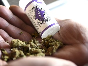 Comas, accidents cérébraux, cas de décès… Alerte sur les nouveaux CBD de synthèse à