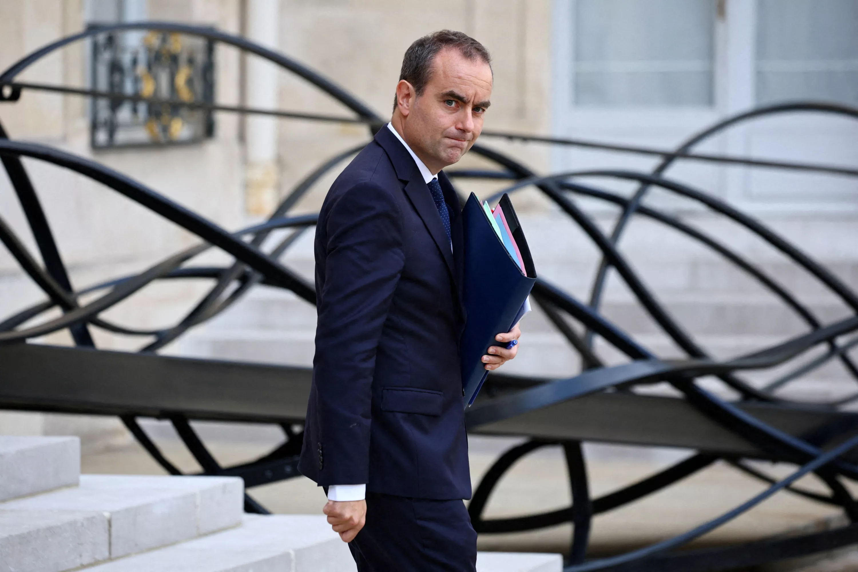 Contestation lycéenne, dette, carburants : le gouvernement Lecornu dans la tempête