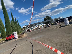 Coup de folie : un livreur en colère contre la hausse du prix des carburants détruit quatre stations-service d’Alès