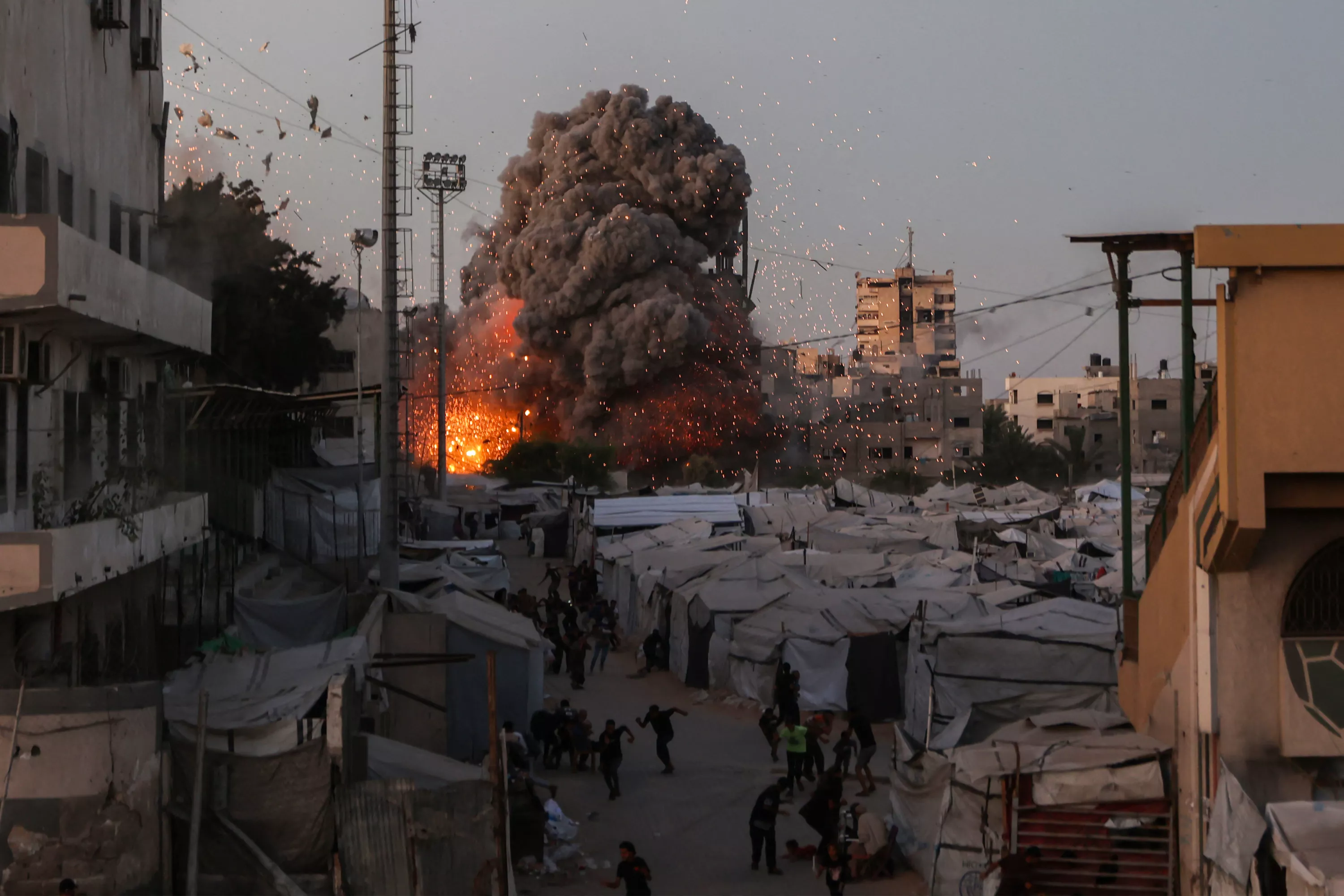 Des hauts placés du Hamas confirment un accord sur les armes du mouvement et le retrait graduel d'Israël de Gaza