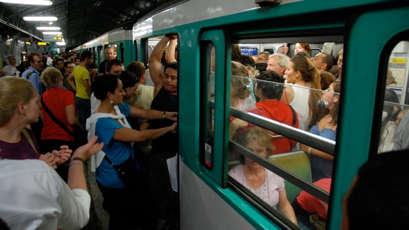Des relevés de température des rails sont réalisés chaque jour sur les rails: après la canicule historique en juin, la RATP a mis en place une 