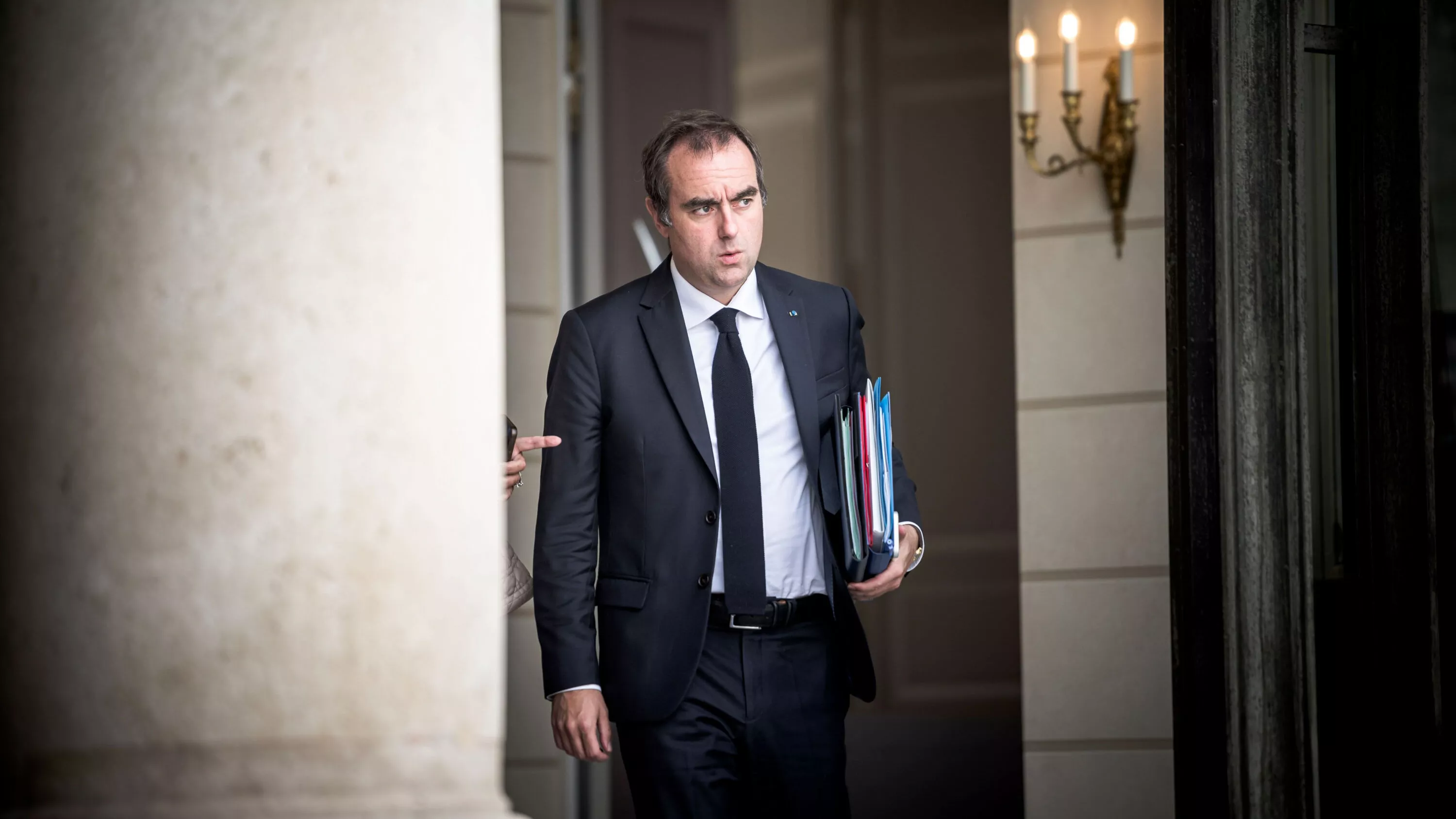 Désindexation des pensions, évolution de l’abattement fiscal… L’offensive de Sébastien Lecornu sur le dossier explosif des retraites