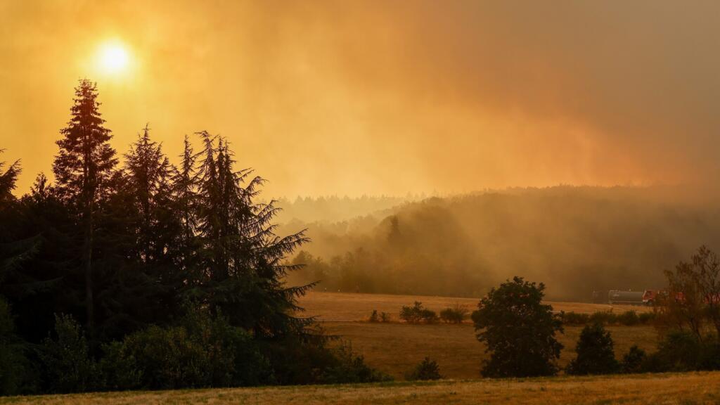 Deux incendies séparés de quelques kilomètres seulement ravagent l'Allemagne et la Belgique