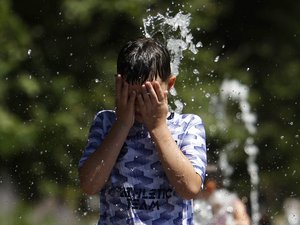 DIRECT Canicule : la France a connu sa nuit la plus chaude jamais enregistrée depuis 79 ans… Suivez l’évolution des températures exceptionnelles